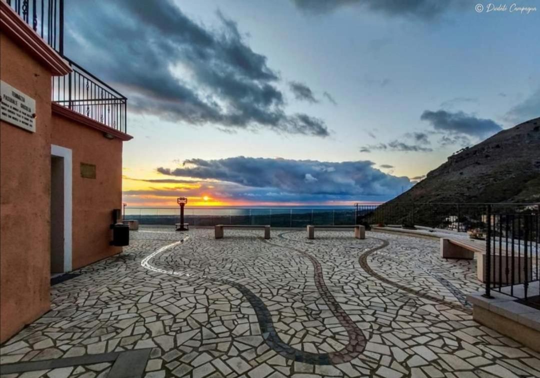 La Rocca Dei Borboni Bed & Breakfast Santa Domenica Talao Bagian luar foto